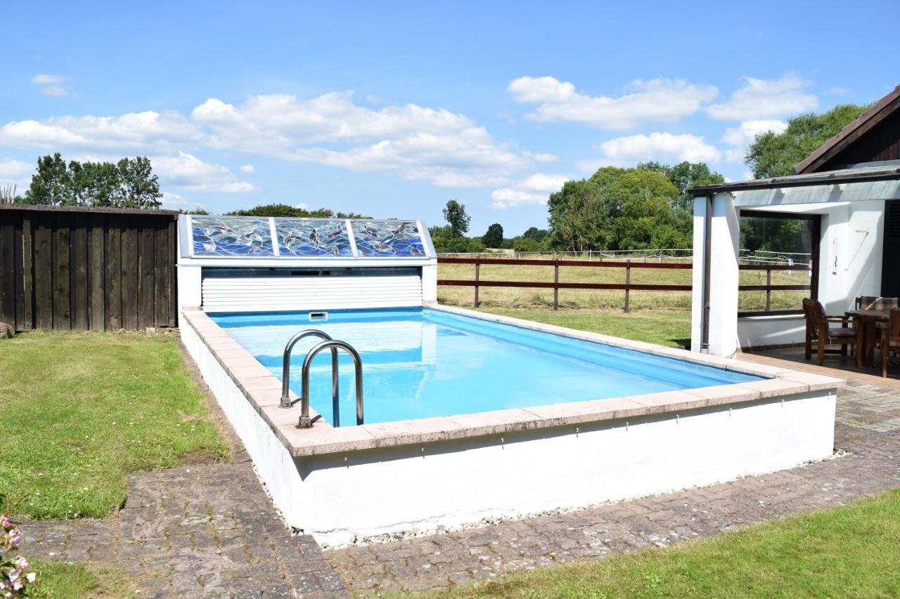 Landhaus Hideaway Mit Aussenpool, Sauna Und Kamin Bosau Esterno foto
